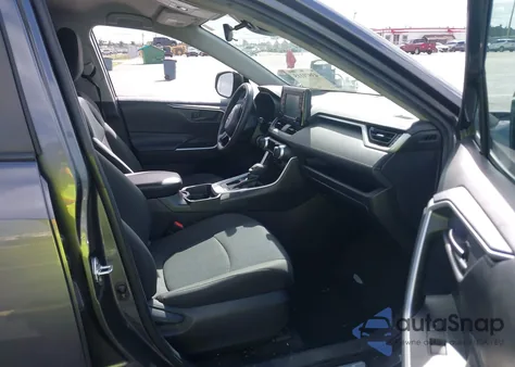 2021 Toyota Rav4 Le z USA, uszkodzony, nr VIN 2T3H1RFV8MC168625